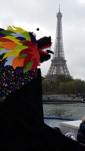 le-dragon-leche-la-tour-Eiffel