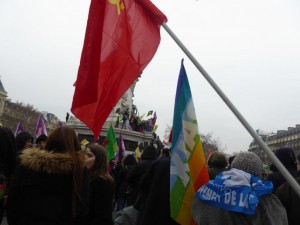 Arrivée-en-nombre-place-de-la-République