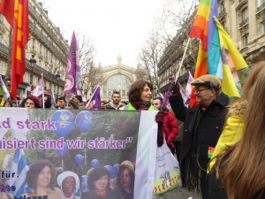 Au-départ-gare-du-Nord-avec-des-soutiens-dAllemagne